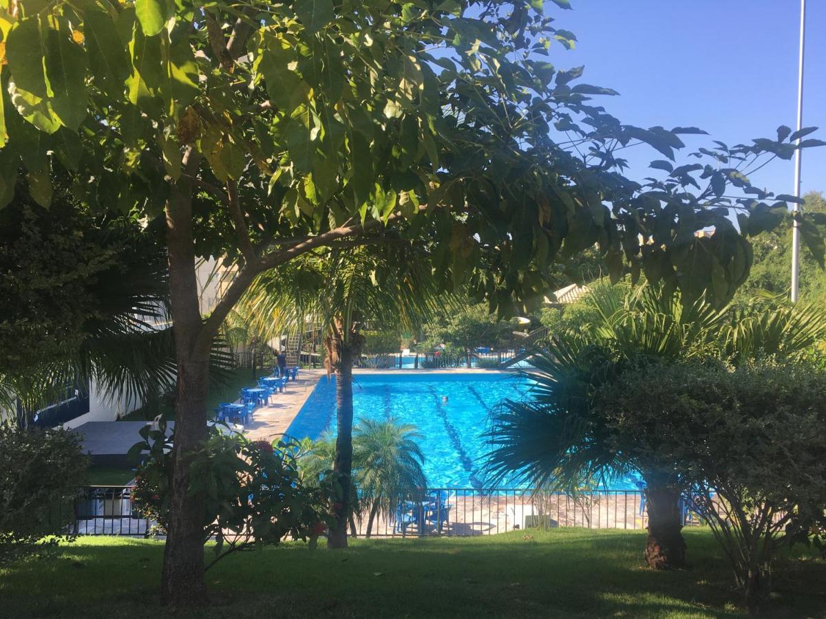 Hotel Golden Dolphin Express - Aguas Termais 24H Caldas Novas Kültér fotó